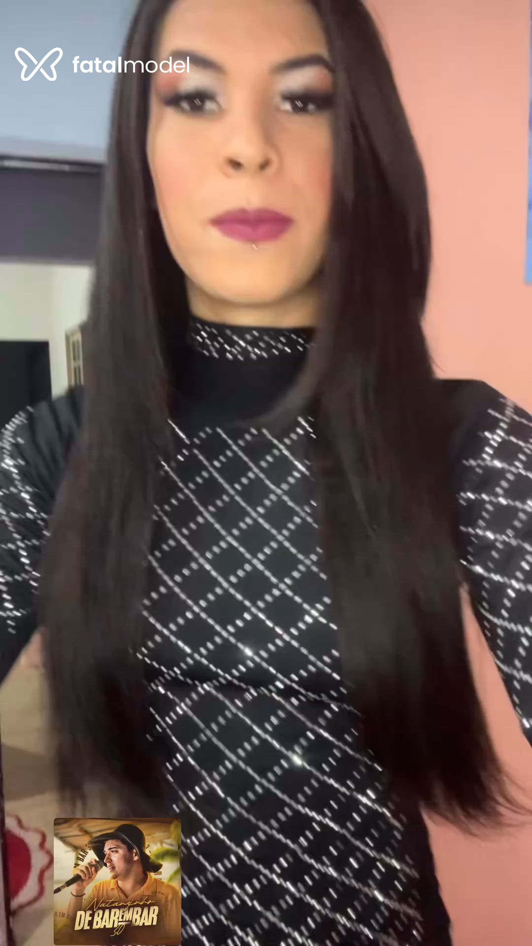 Acompanhante mulher trans morena (o) de olhos cinza - Maressa Hoffman