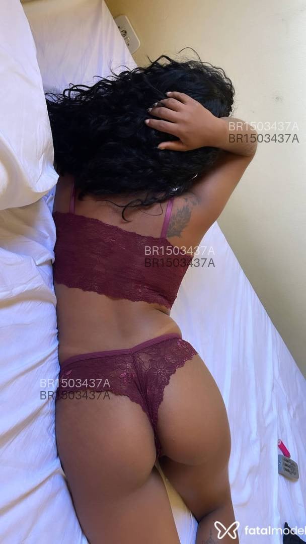 Acompanhante mulher morena (o) de olhos castanhos em Goianésia Acompanhante mulher morena (o) de olhos castanhos em Goianésia - Thata Tocantinense