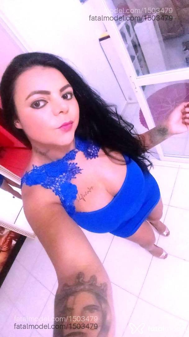 Acompanhante mulher morena (o) de olhos mel - Mel