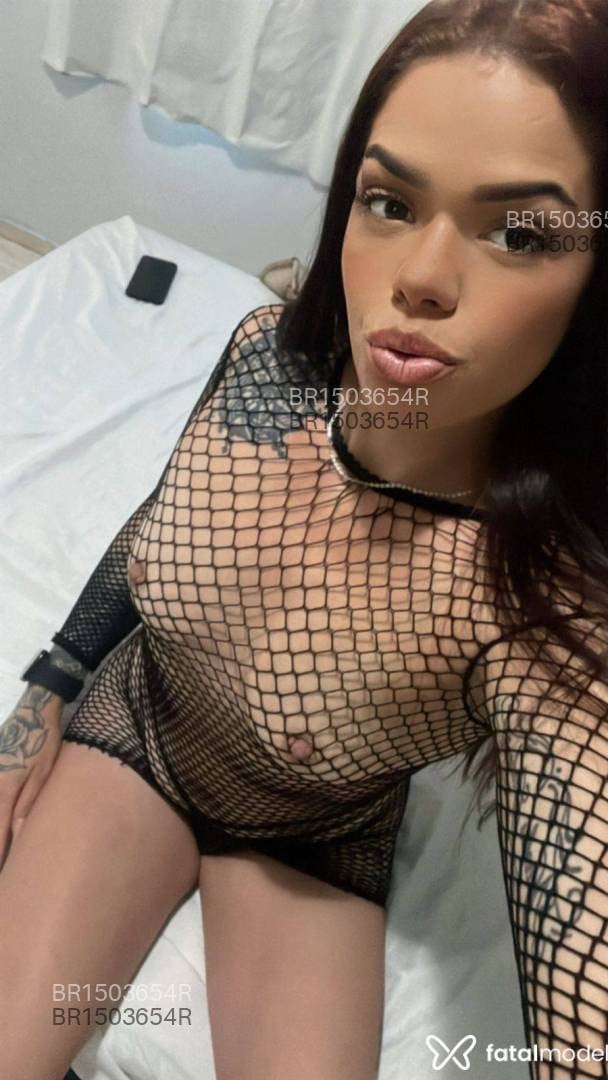 Acompanhante mulher com cabelo castanho de olhos castanhos em Mafra Acompanhante mulher com cabelo castanho de olhos castanhos em Mafra - Brenda Ribeiro