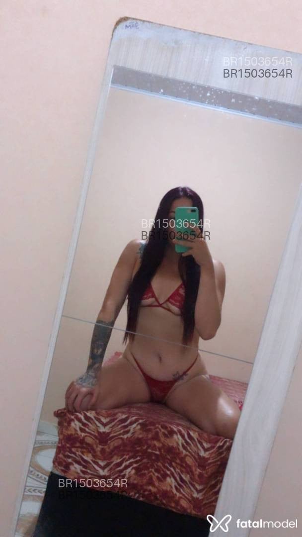 Acompanhante mulher com cabelo castanho de olhos castanhos em Mafra Acompanhante mulher com cabelo castanho de olhos castanhos em Mafra - Brenda Ribeiro