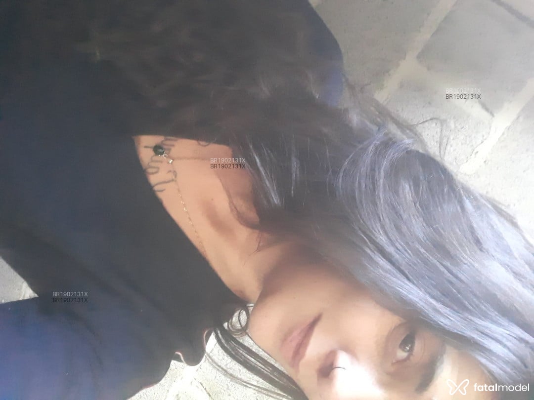 Acompanhante mulher morena (o) de olhos castanhos em Extrema Acompanhante mulher morena (o) de olhos castanhos em Extrema - Nanda
