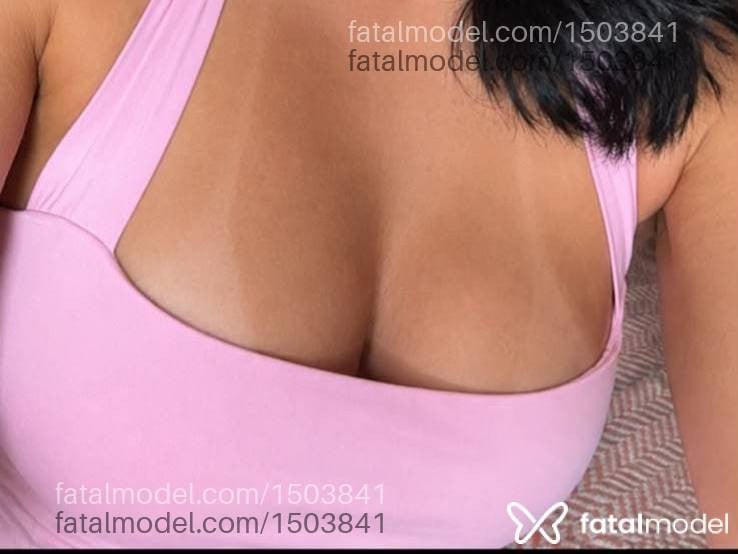 Acompanhante mulher morena (o) de olhos verdes - Mel Rezende