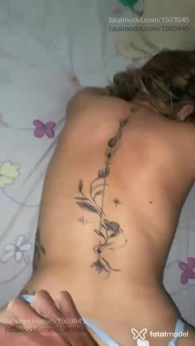 Acompanhante mulher com cabelo castanho de olhos castanhos em Caldas Novas Acompanhante mulher com cabelo castanho de olhos castanhos em Caldas Novas - Giovanna Maria