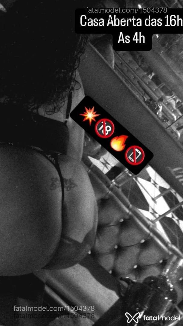 Acompanhante mulher com cabelo castanho de olhos pretos em Viamão - Ana