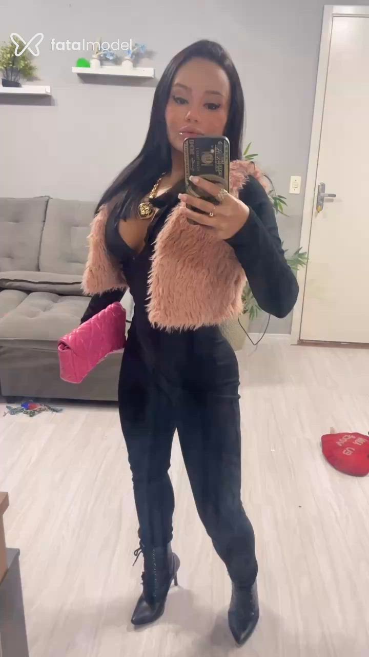 Acompanhante mulher morena (o) de olhos pretos em Porto Alegre - Sabrina Nordeste