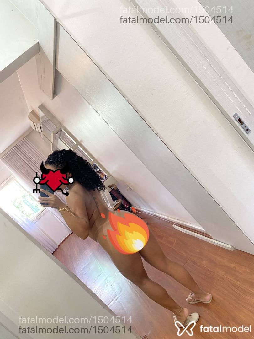 Acompanhante mulher morena (o) de olhos castanhos - Ravena Fox