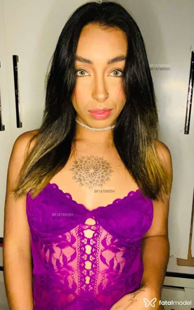 Acompanhante mulher loira (o) de olhos castanhos em São Paulo - Talula Vieira