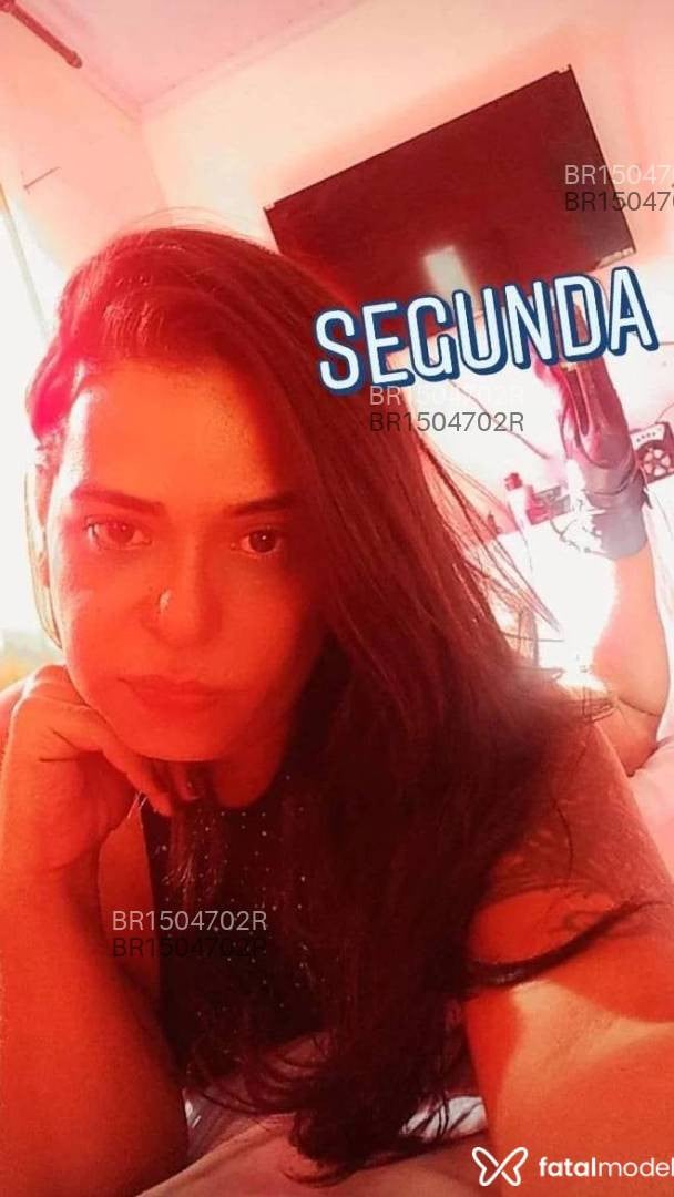 Acompanhante travesti com cabelo castanho de olhos castanhos em Betim - Amanda Castro