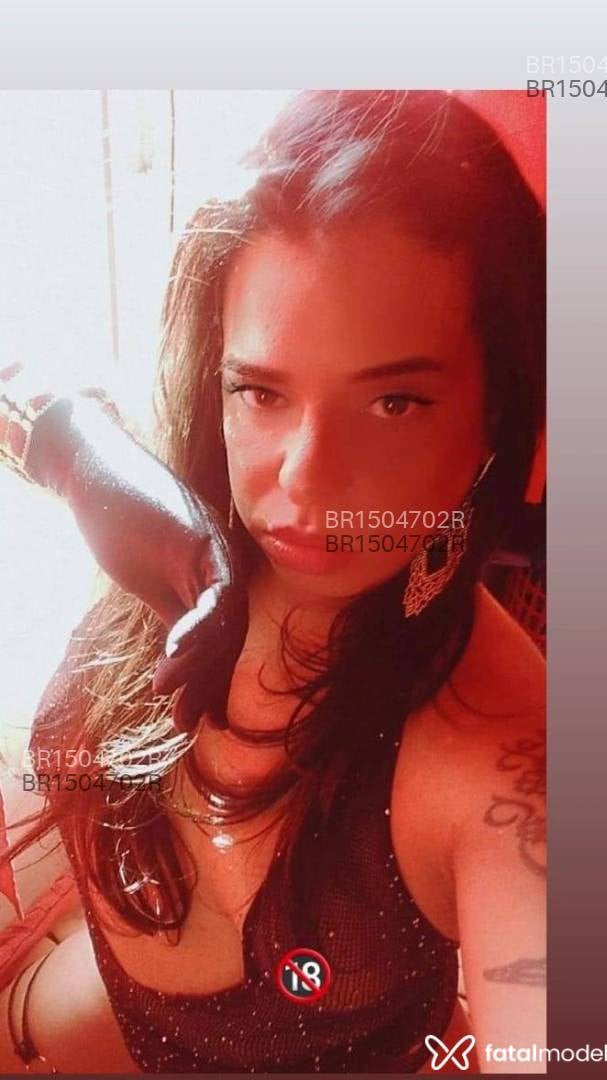 Acompanhante travesti com cabelo castanho de olhos castanhos em Betim - Amanda Castro