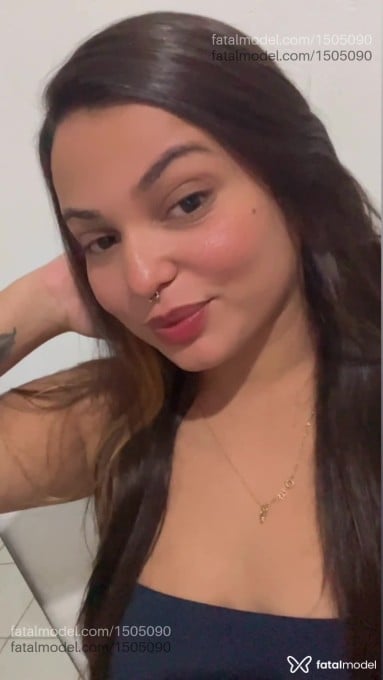 Acompanhante mulher com cabelo castanho de olhos castanhos em Campina Grande - Medusa