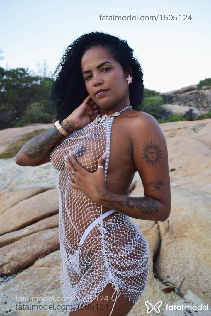 Acompanhante mulher morena (o) de olhos castanhos em Pouso Alegre - Thauany