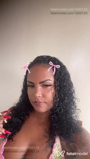 Acompanhante mulher morena (o) de olhos castanhos em Pouso Alegre - Thauany