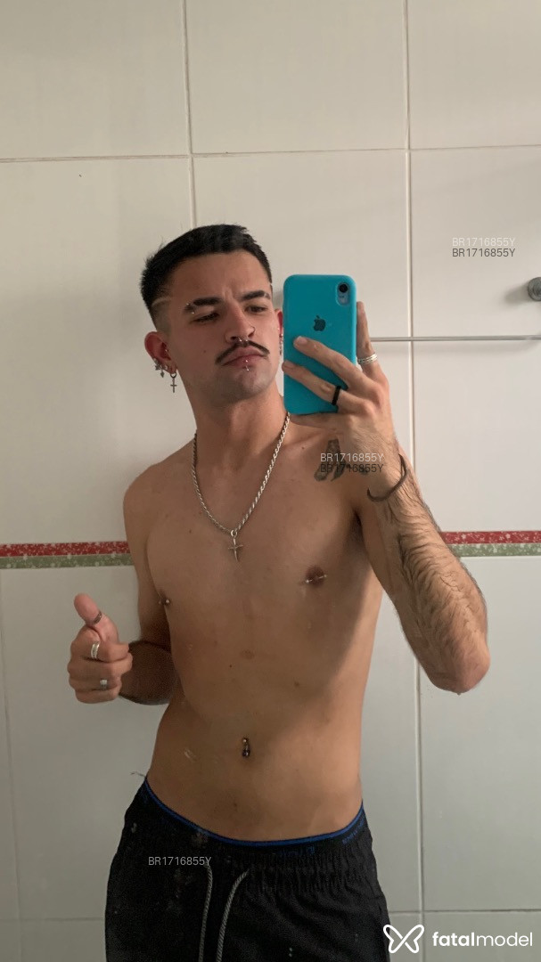 Acompanhante homem morena (o) de olhos castanhos em Joinville Acompanhante homem morena (o) de olhos castanhos em Joinville - maia