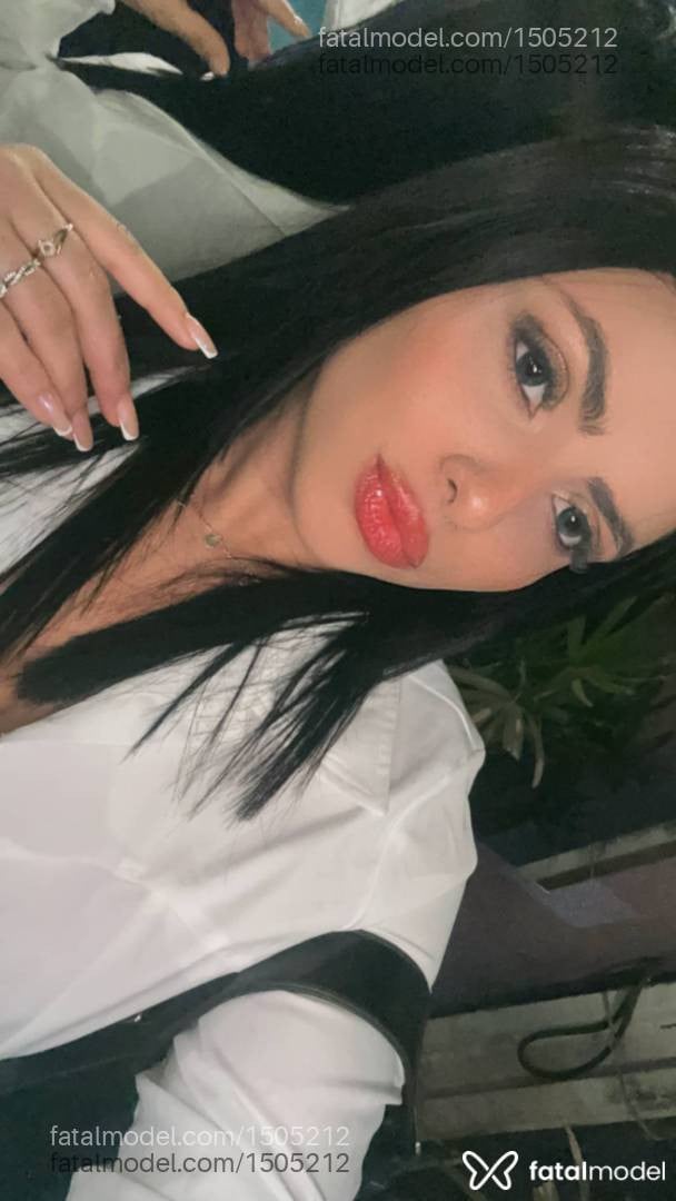 Acompanhante mulher morena (o) de olhos castanhos - Paolla Isabela