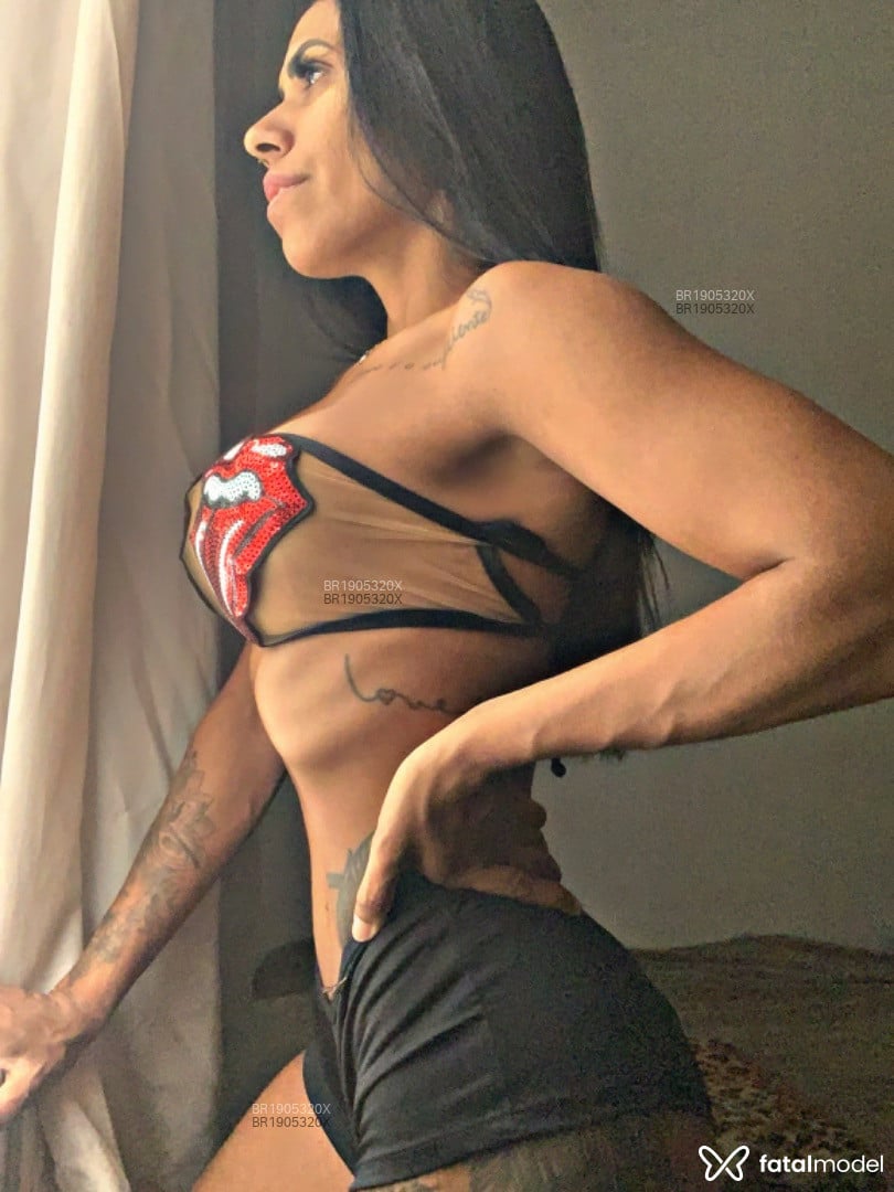 Acompanhante mulher morena (o) de olhos castanhos em Goiânia - Luuh Goveia