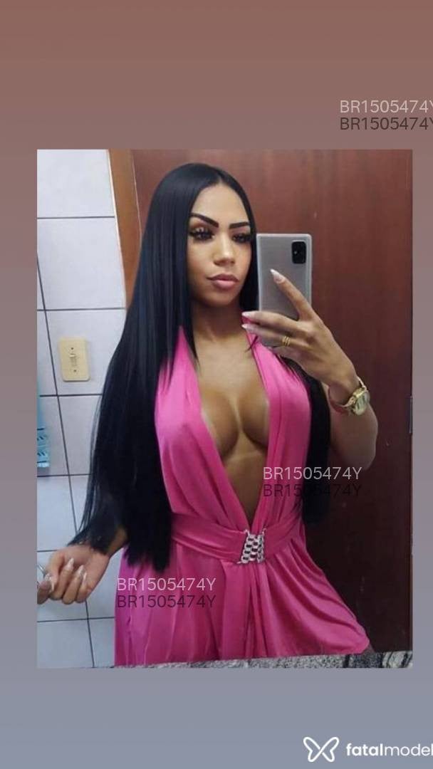 Acompanhante mulher morena (o) de olhos castanhos em Balneário Camboriú - Pérola
