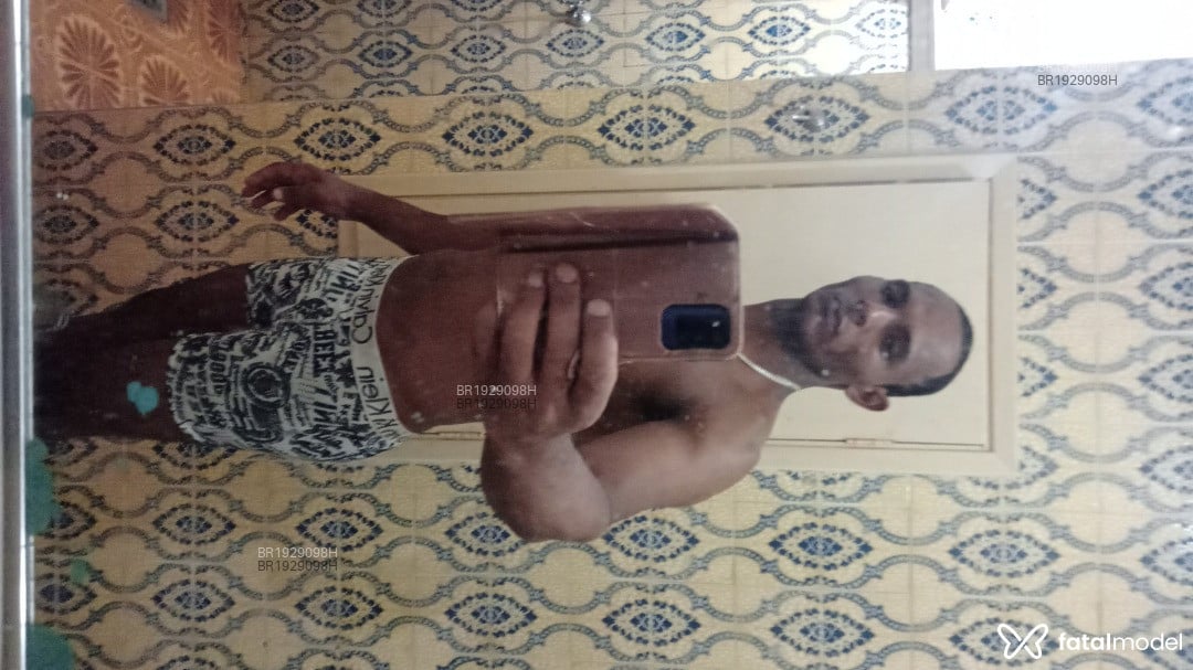 Acompanhante homem morena (o) de olhos pretos em Campinas - Gatopreto