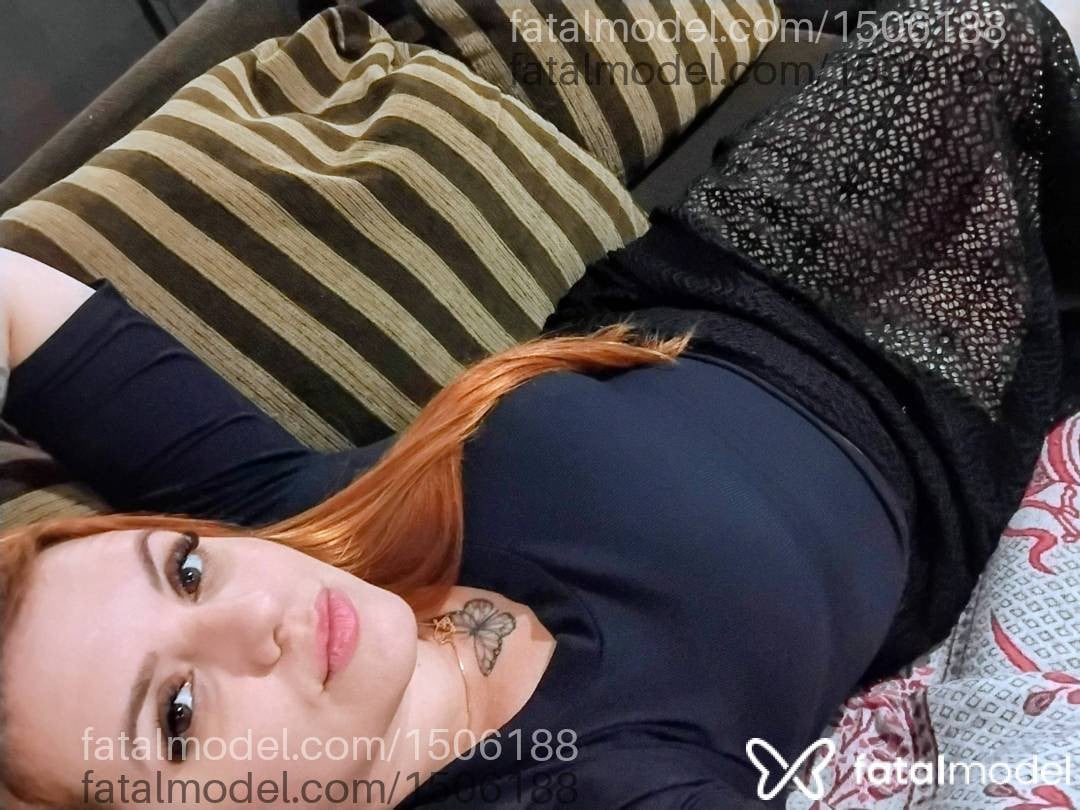 Acompanhante mulher ruiva (o) de olhos mel - KAROL MORETTI