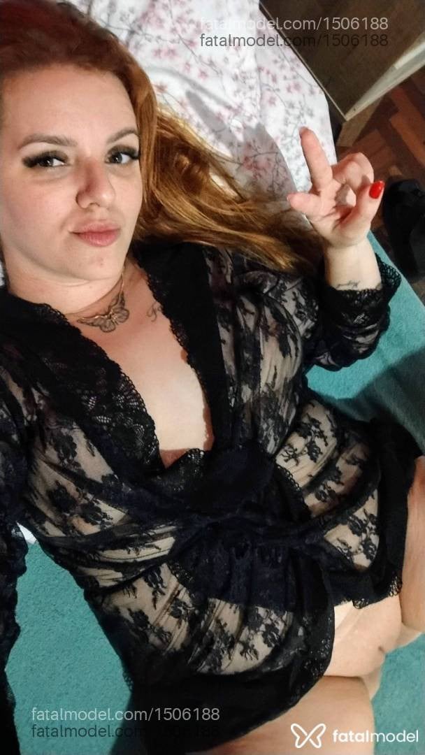 Acompanhante mulher ruiva (o) de olhos mel - KAROL MORETTI