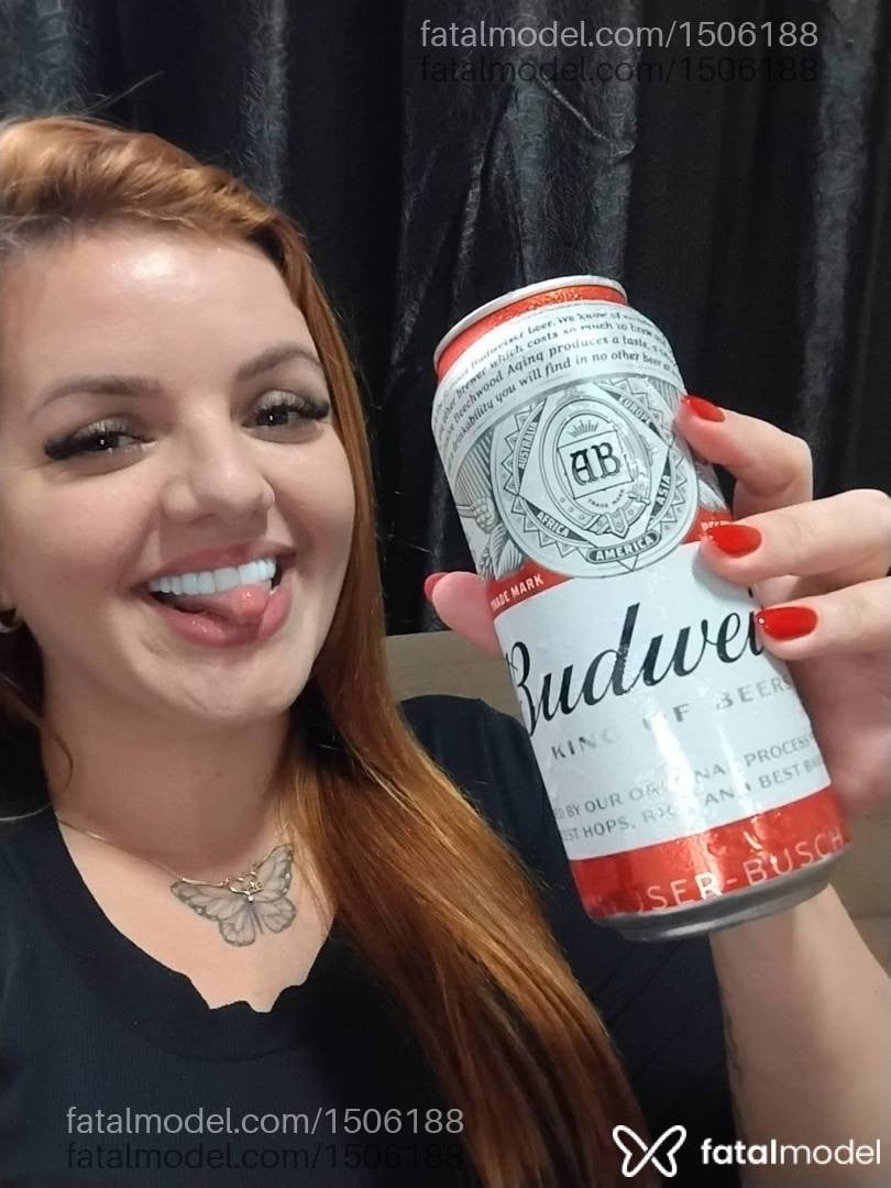 Acompanhante mulher ruiva (o) de olhos mel - KAROL MORETTI