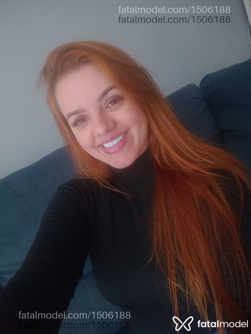 Acompanhante mulher ruiva (o) de olhos mel - KAROL MORETTI