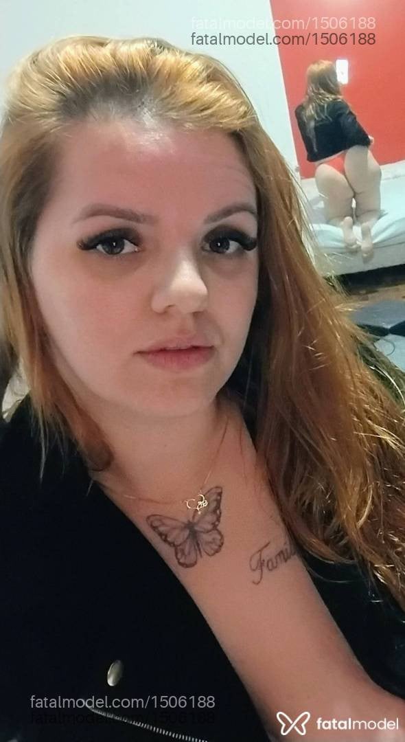 Acompanhante mulher ruiva (o) de olhos mel - KAROL MORETTI