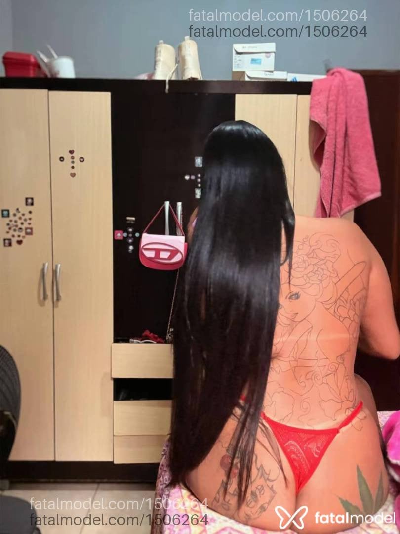 Acompanhante mulher com cabelo castanho de olhos castanhos - Bianca oliveira