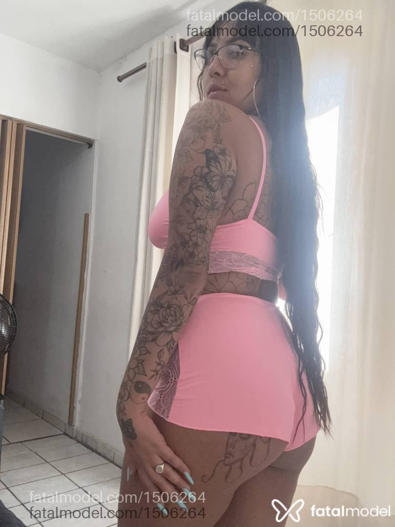 Acompanhante mulher com cabelo castanho de olhos castanhos - Bianca oliveira