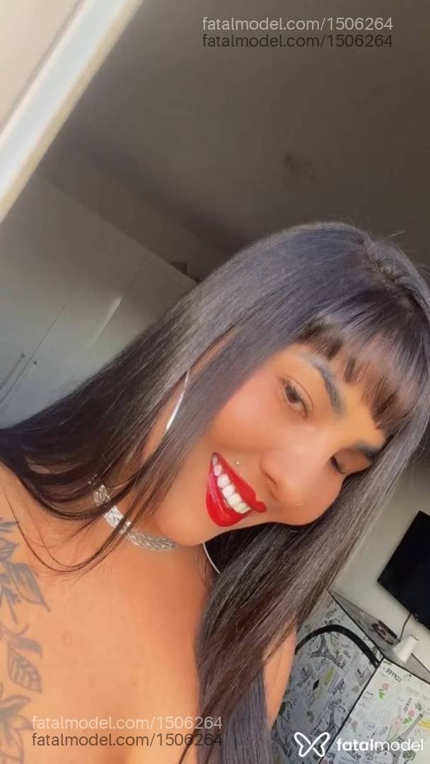 Acompanhante mulher com cabelo castanho de olhos castanhos em Extrema - Bianca oliveira