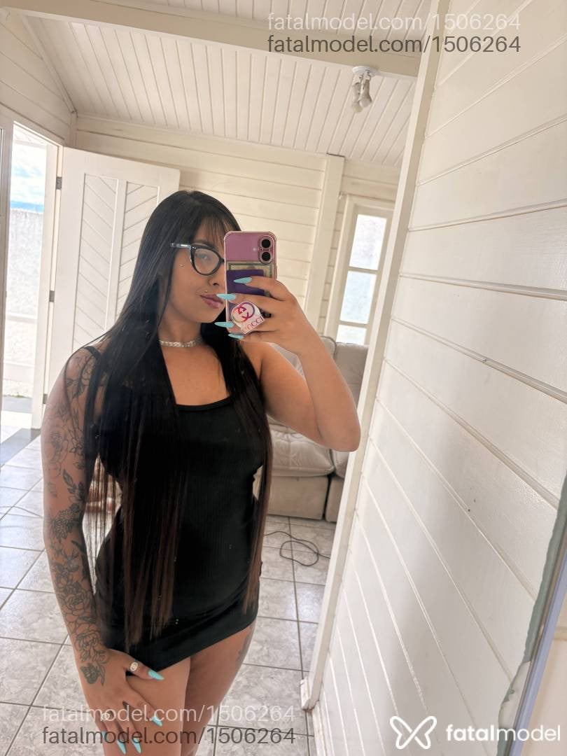 Acompanhante mulher com cabelo castanho de olhos castanhos - Bianca oliveira