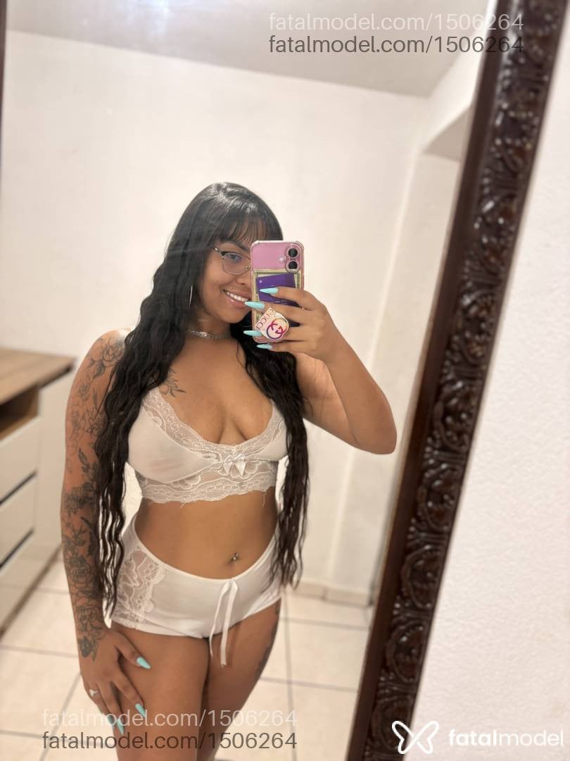 Acompanhante mulher com cabelo castanho de olhos castanhos - Bianca oliveira