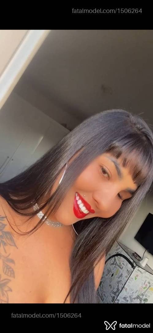 Acompanhante mulher com cabelo castanho de olhos castanhos em Extrema - Bianca oliveira