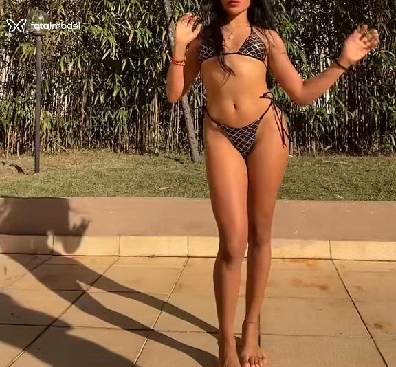 Acompanhante mulher morena (o) de olhos mel em São Paulo Acompanhante mulher morena (o) de olhos mel em São Paulo - Angel
