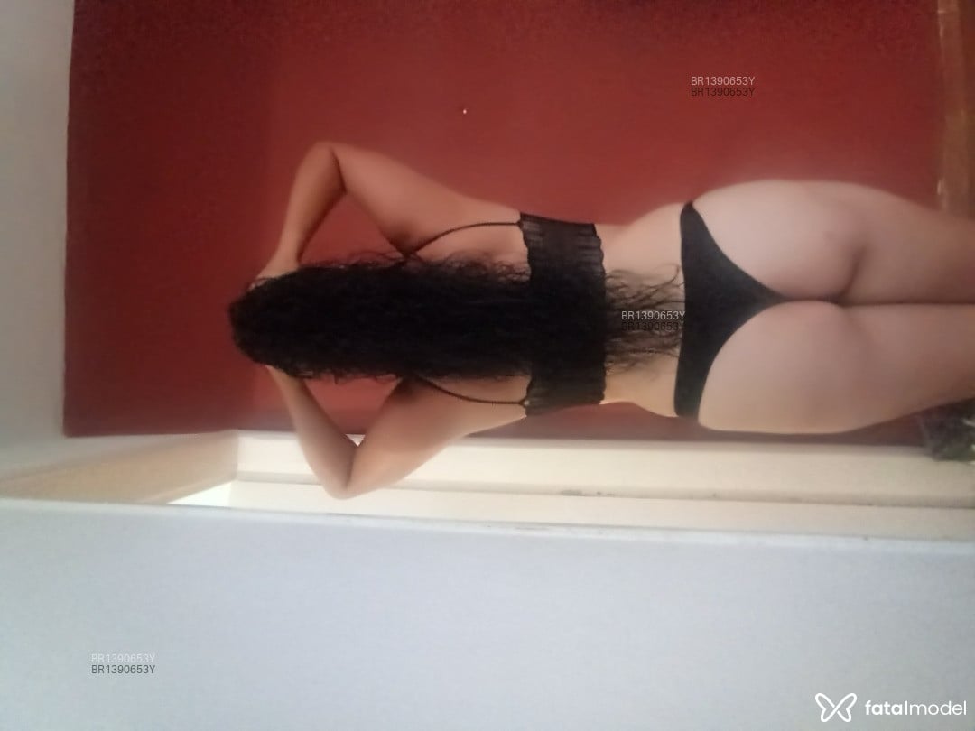 Acompanhante mulher morena (o) de olhos castanhos em Dracena Acompanhante mulher morena (o) de olhos castanhos em Dracena - Morena