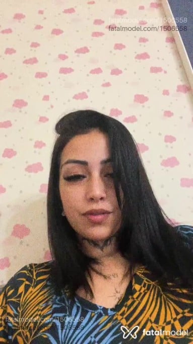 Acompanhante mulher morena (o) de olhos castanhos - Yasmin Ferreira