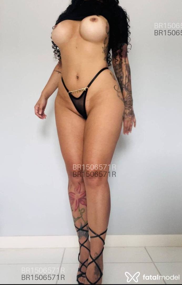 Acompanhante mulher morena (o) de olhos castanhos em Realeza - Gabriela Braga