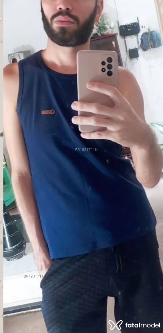 Acompanhante homem com cabelo castanho de olhos pretos em Juazeiro do Norte Acompanhante homem com cabelo castanho de olhos pretos em Juazeiro do Norte - SigiloM