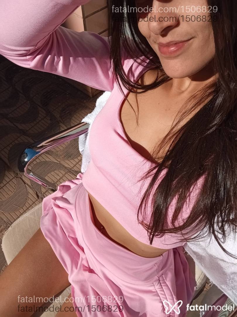 Acompanhante mulher com cabelo castanho de olhos castanhos em Itabirito Acompanhante mulher com cabelo castanho de olhos castanhos em Itabirito - Nataly