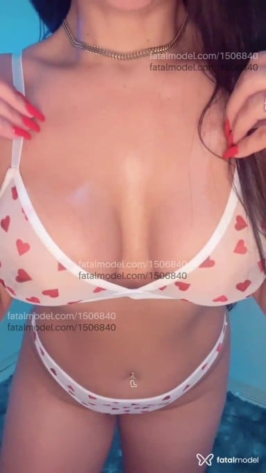 Acompanhante mulher morena (o) de olhos castanhos - Ketlyn Acompanhante mulher morena (o) de olhos castanhos - Ketlyn