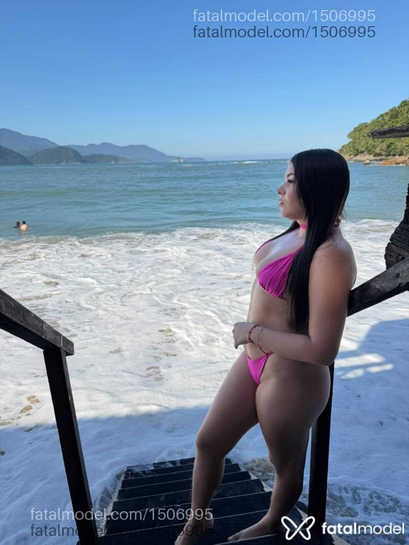 Acompanhante mulher morena (o) de olhos castanhos - Victoria Sanches