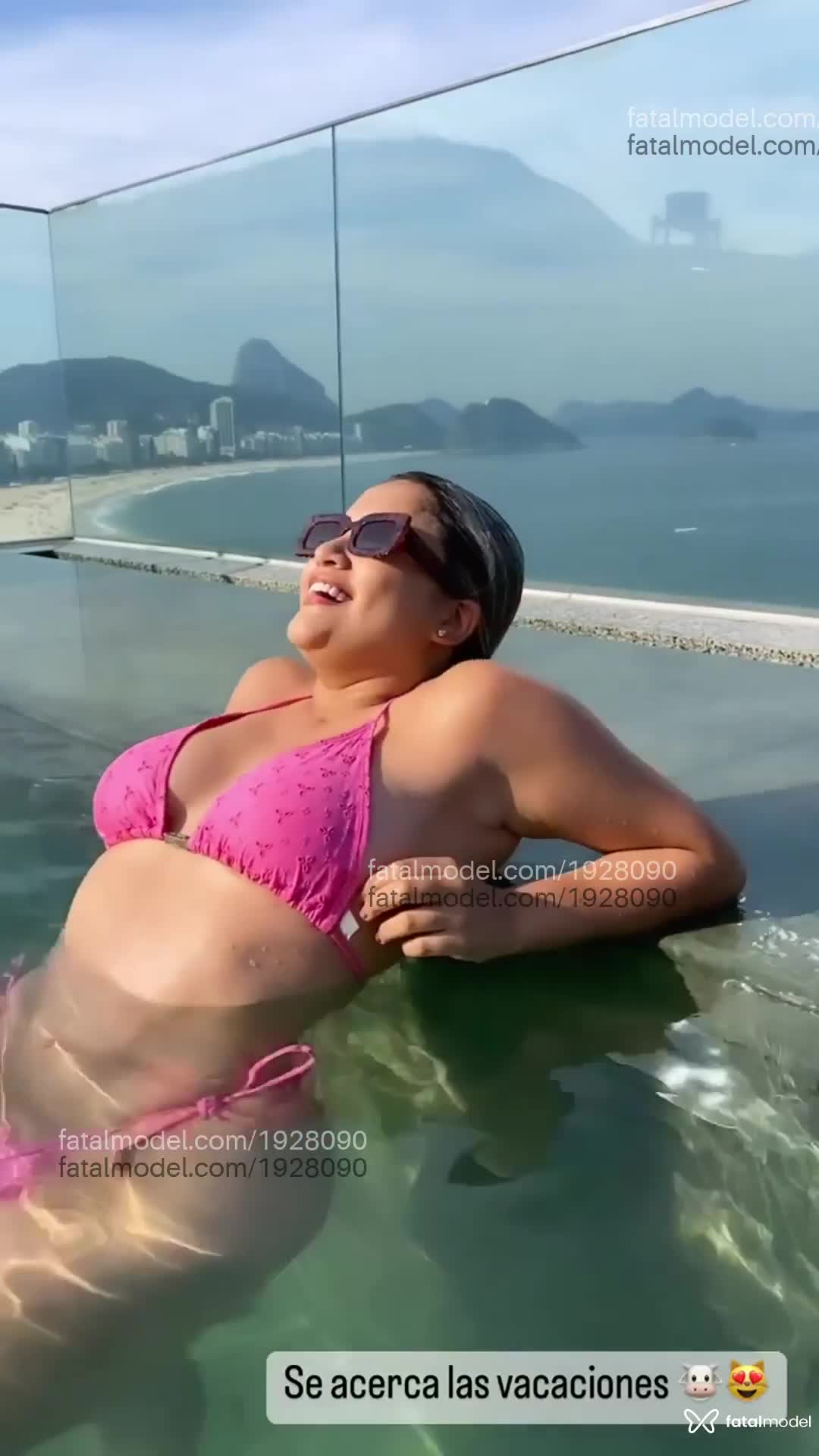 Acompanhante mulher loira (o) de olhos castanhos em Florianópolis - Alyson