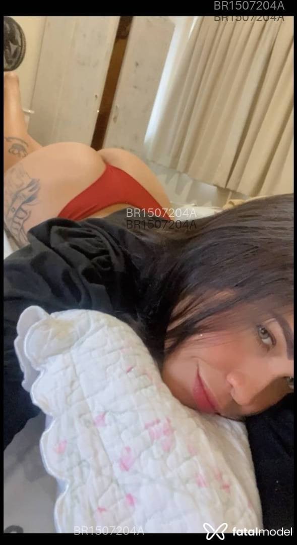 Acompanhante mulher morena (o) de olhos verdes em Imbituba - Iara Rabbane