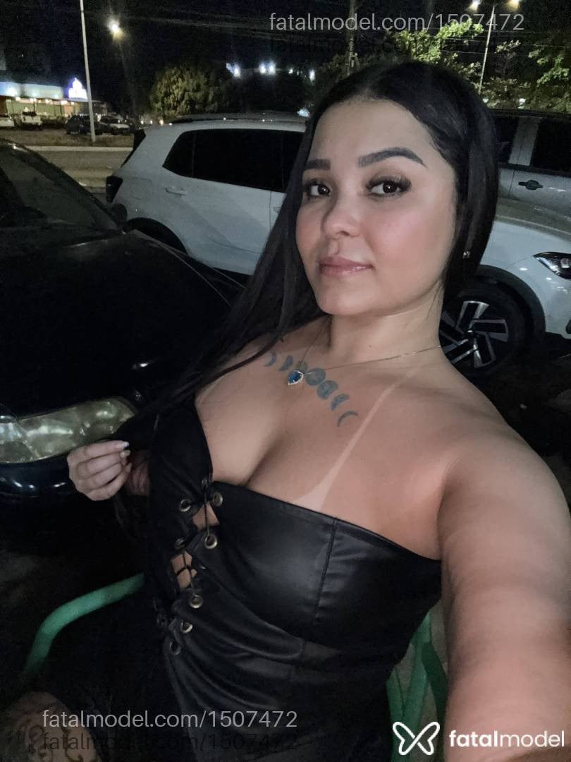 Acompanhante mulher com cabelo castanho de olhos castanhos - Tatiana