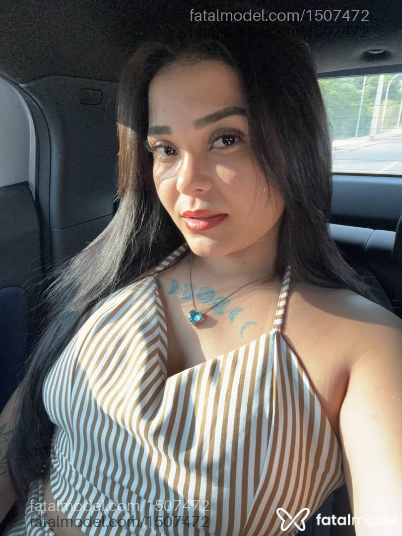 Acompanhante mulher com cabelo castanho de olhos castanhos - Tatiana
