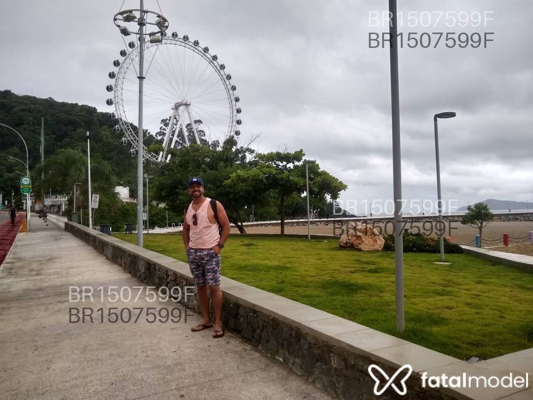 Acompanhante homem morena (o) de olhos castanhos em São José dos Pinhais Acompanhante homem morena (o) de olhos castanhos em São José dos Pinhais - Henry