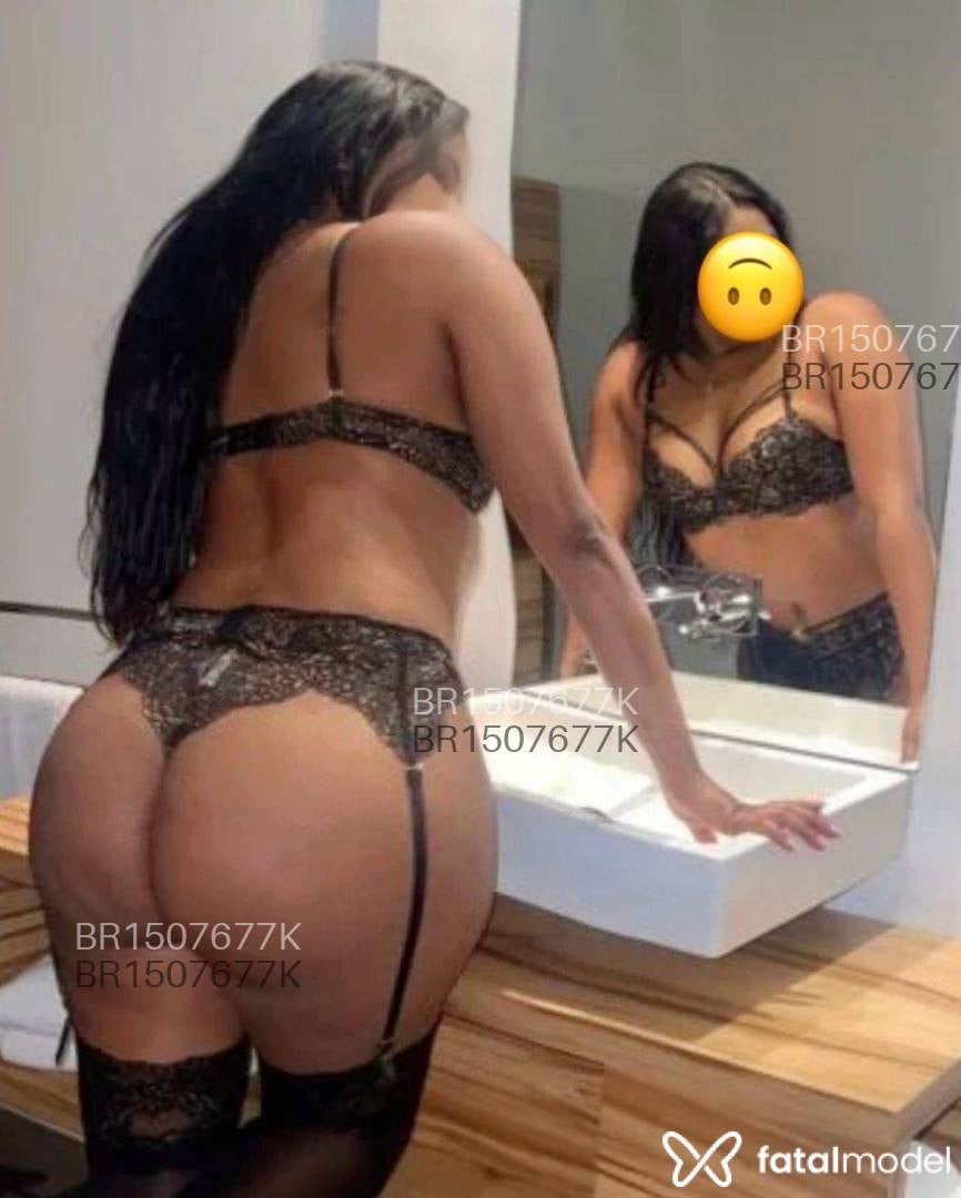 Acompanhante mulher morena (o) de olhos pretos em Pindamonhangaba - Cléo Venturini
