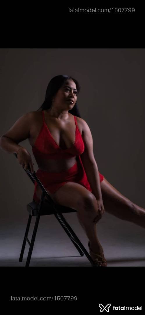 Acompanhante mulher morena (o) de olhos castanhos em Bom Despacho - Geovanna