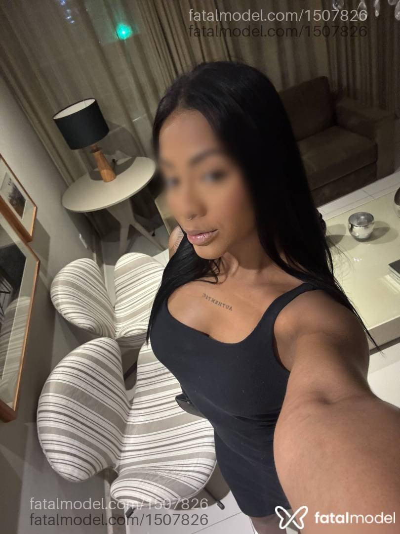 Acompanhante mulher morena (o) de olhos castanhos em Salvador - Camila Ferrari