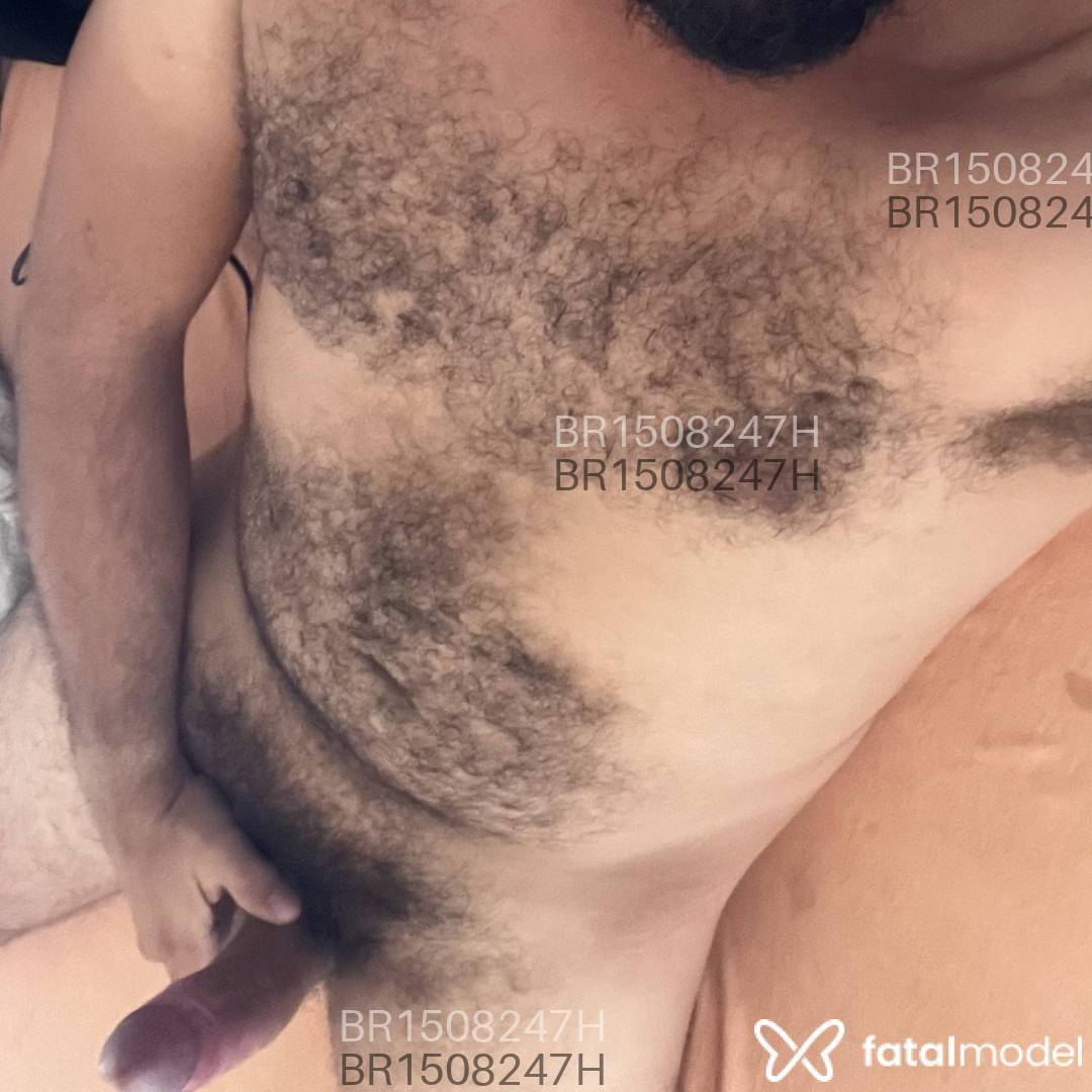 Acompanhante homem com cabelo castanho de olhos castanhos em Patos de Minas - Urso Peludo 